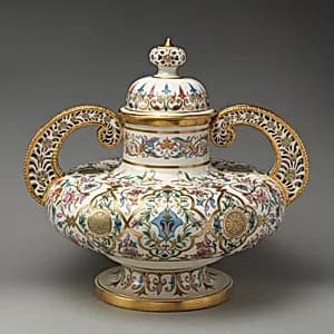 "Alhambra" vase with lid