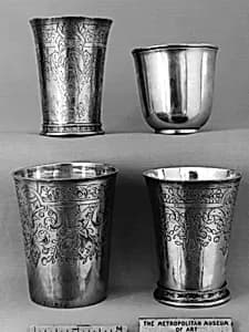 Beaker by Andreas Pauli