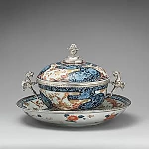 Bowl with cover and stand by Paul Le Riche|Imari Porcelain