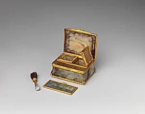 Box for rouge and patches by Unknown Artist