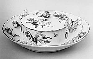 Butter dish with cover by Meissen Manufactory