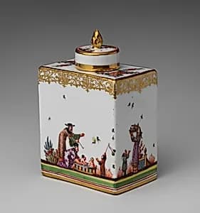 Caddy (part of a set) by Meissen Manufactory