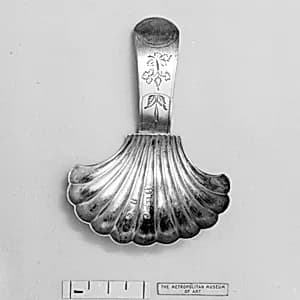 Caddy spoon by Wardell & Kempson