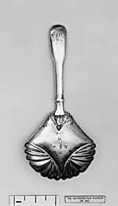 Caddy spoon by Thos. Newbold