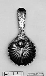 Caddy spoon by William Fearn|George Smith III
