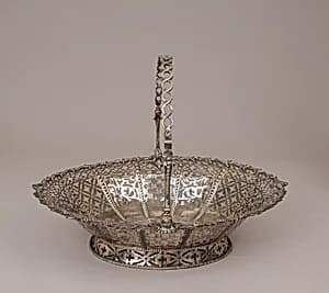 Cake basket by William Plummer