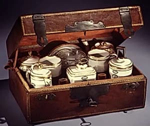 Case for a traveling service by Unknown Artist