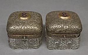 Cosmetic jar