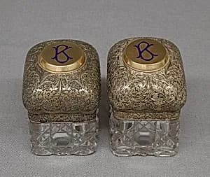 Cosmetic jar