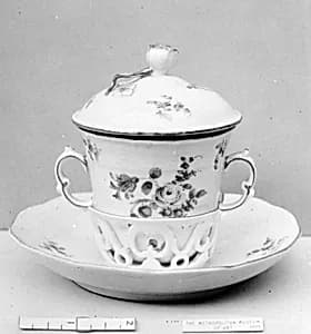 Cup and saucer (trembleuse) by Royal Porcelain Manufactory, Berlin