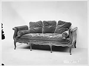 Daybed (lit de repos) by Unknown Artist
