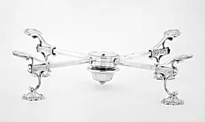 Dish cross by Ashworth, Ellis & Co.