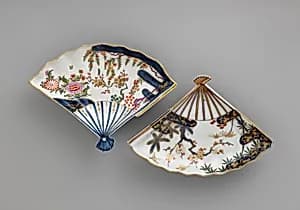Fan-shaped dish by Vienna|Claudius Innocentius Du Paquier period