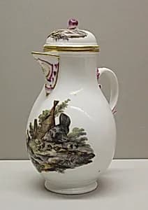 Hot milk jug by Höchst Manufactory|Johann Heinrich Usinger