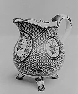 Milk jug (pot à lait à pieds) by Sèvres Manufactory|Guillaume Noël