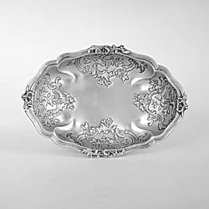 Oval dish by Johann Martin Satzger I