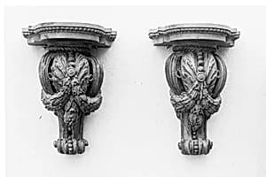 Pair of consoles (consoles d'appliques) by Unknown Artist