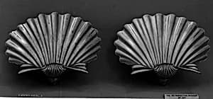 Pair of dishes by T. and J. Creswick