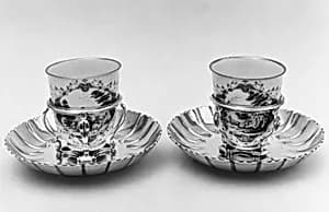 Pair of trembleuse stands by Paul de Lamerie