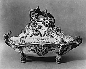 Pair of tureens with covers by Fauchier Manufactory