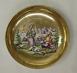 Saucer (part of a service)