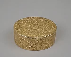 Snuffbox by Jean Moynat