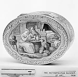 Snuffbox with domestic scenes