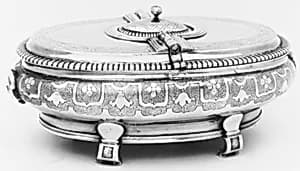 Spice box with grater by François Duran