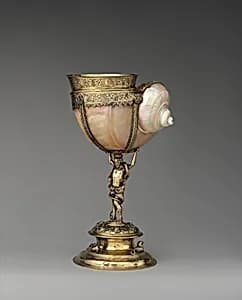 Standing cup by Casper Bendel