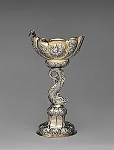 Standing cup by Georgius May I