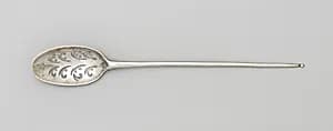 Strainer spoon by Elizabeth Tookey