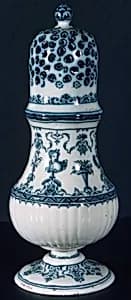 Sugar sifter by Laufier-Ouéry