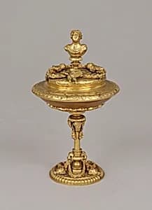 Tazza with cover