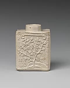Tea caddy by Unknown Artist
