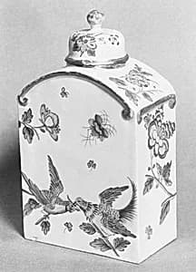 Tea caddy