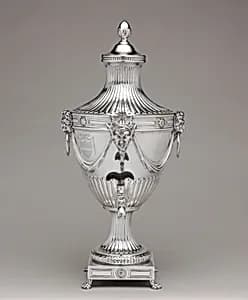 Tea urn