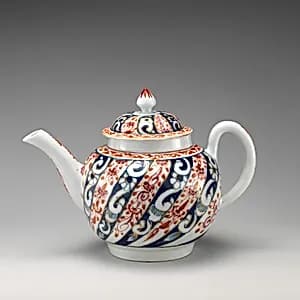 Teapot by Worcester factory