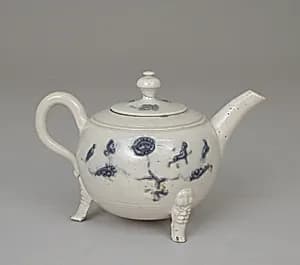 Teapot with cover by Unknown Artist