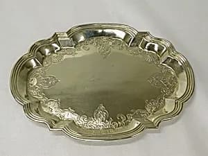 Tray (one of a pair)