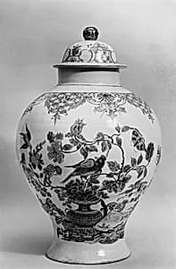 Vase with cover by Adam Ludwig|Höchst Manufactory