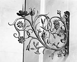 Wall bracket by Unknown Artist