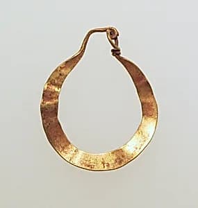 Earring, crescent-shaped by Unknown Artist