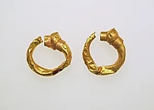 Earring, trumpet-shaped by Unknown Artist