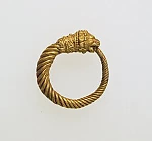 Earring with head of lion by Unknown Artist