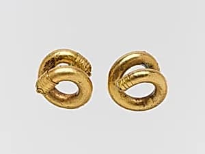 Gold and copper alloy spiral by Unknown Artist