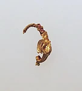 Gold earring with winged Eros by Unknown Artist