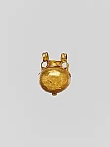 Gold pendant in the shape of a vase by Unknown Artist