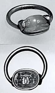 Gold ring with chalcedony scaraboid by Unknown Artist