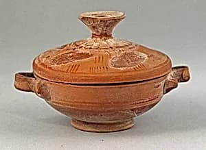 Lekanis with lid, miniature by Swan Group