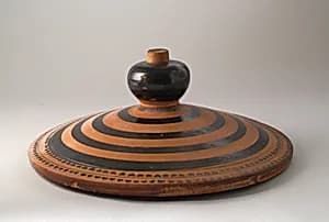 Lid of a neck-amphora by Unknown Artist